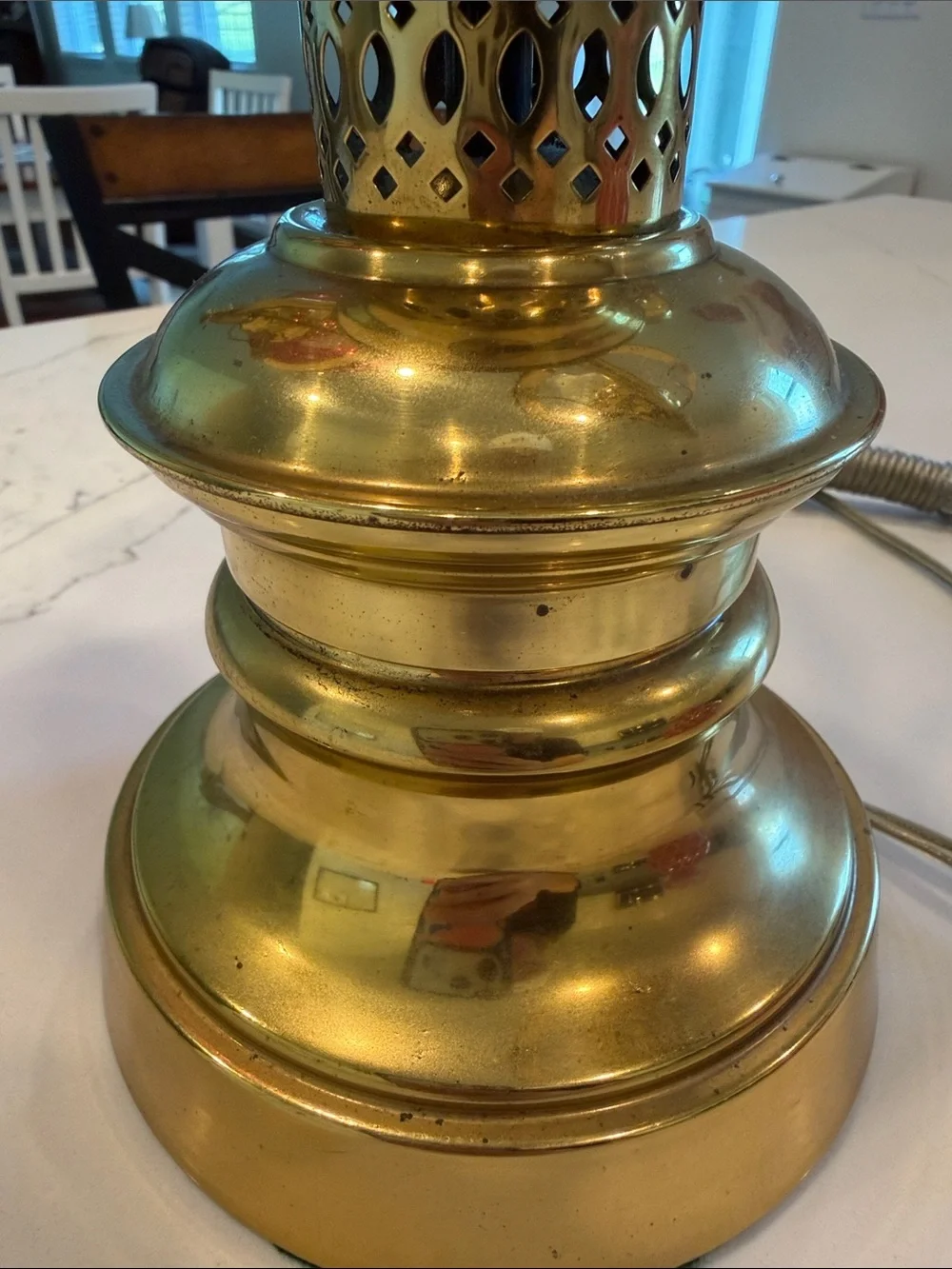 Vintage-Style Pink Fenton Double Oil Lamp with Brass Base